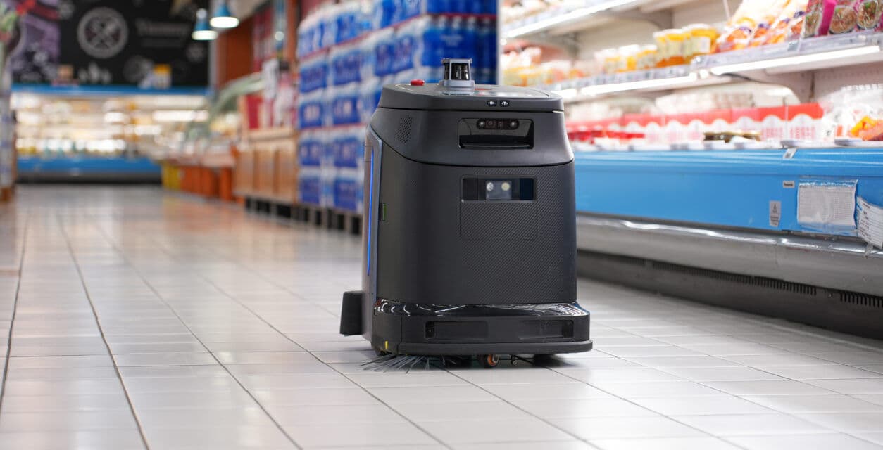Gausium Scrubber 75 in retail space